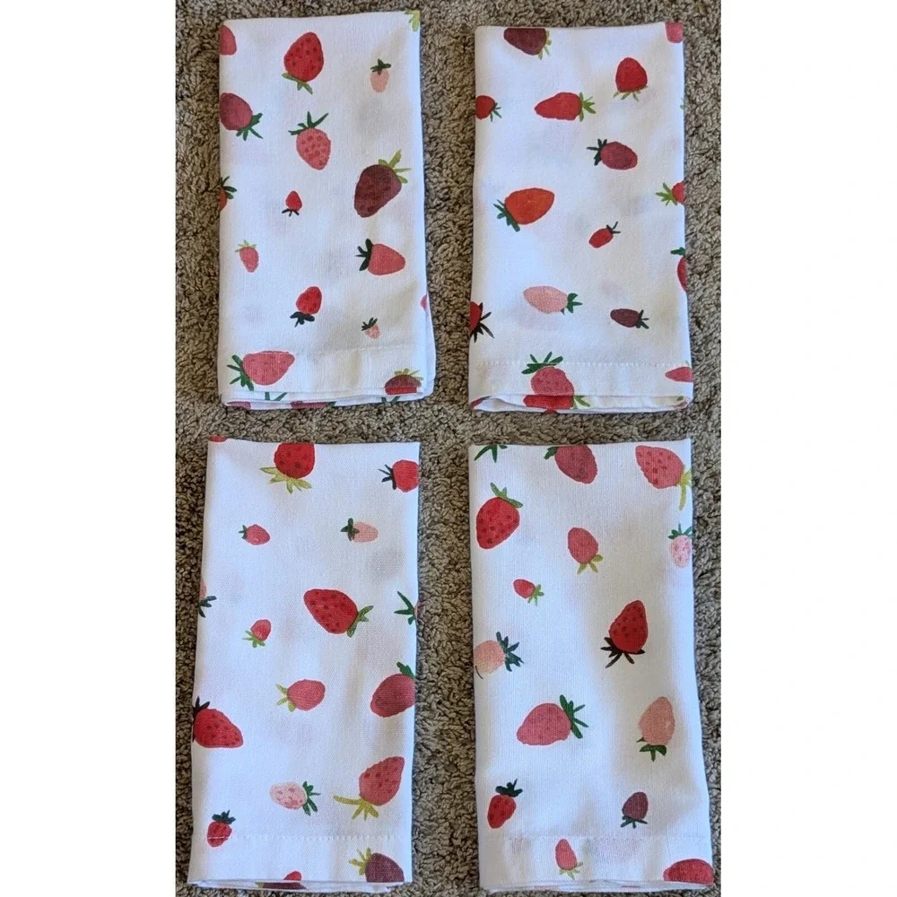 Strawberry Fruit Print Fabric Napkins 19